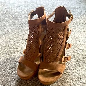 Guess Women’s Wedges Sandal